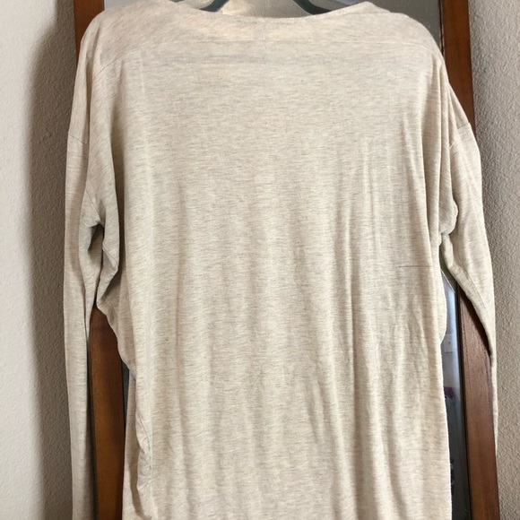 Cute long sleeve tee. Perfect for layering! - Picture 3 of 4